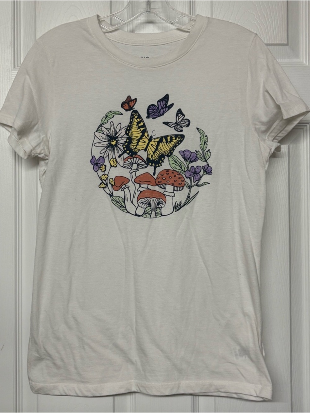 Aeropostale Classic Crew Graphic Tee Butterflies Mushrooms SOFT Sz L
